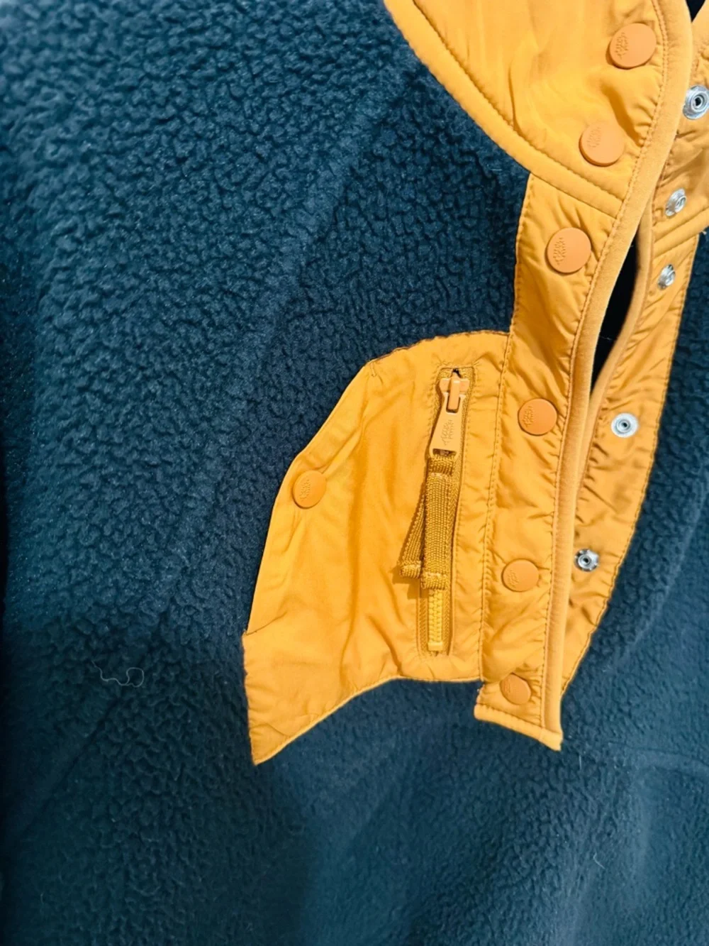 FP Movement by Free People Black Teddy Jacket with Tan Chest Pocket - Picture 3 of 5